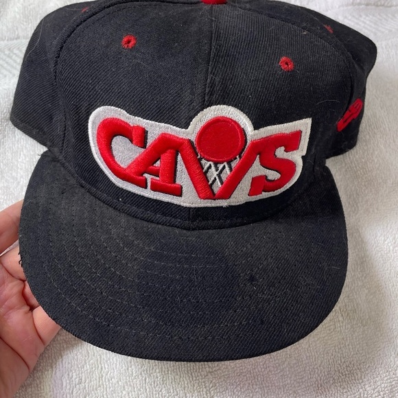 New Era Other - NEW ERA HARDWOOD CLASSICS CAVS DITTED CAP - 7 5/8